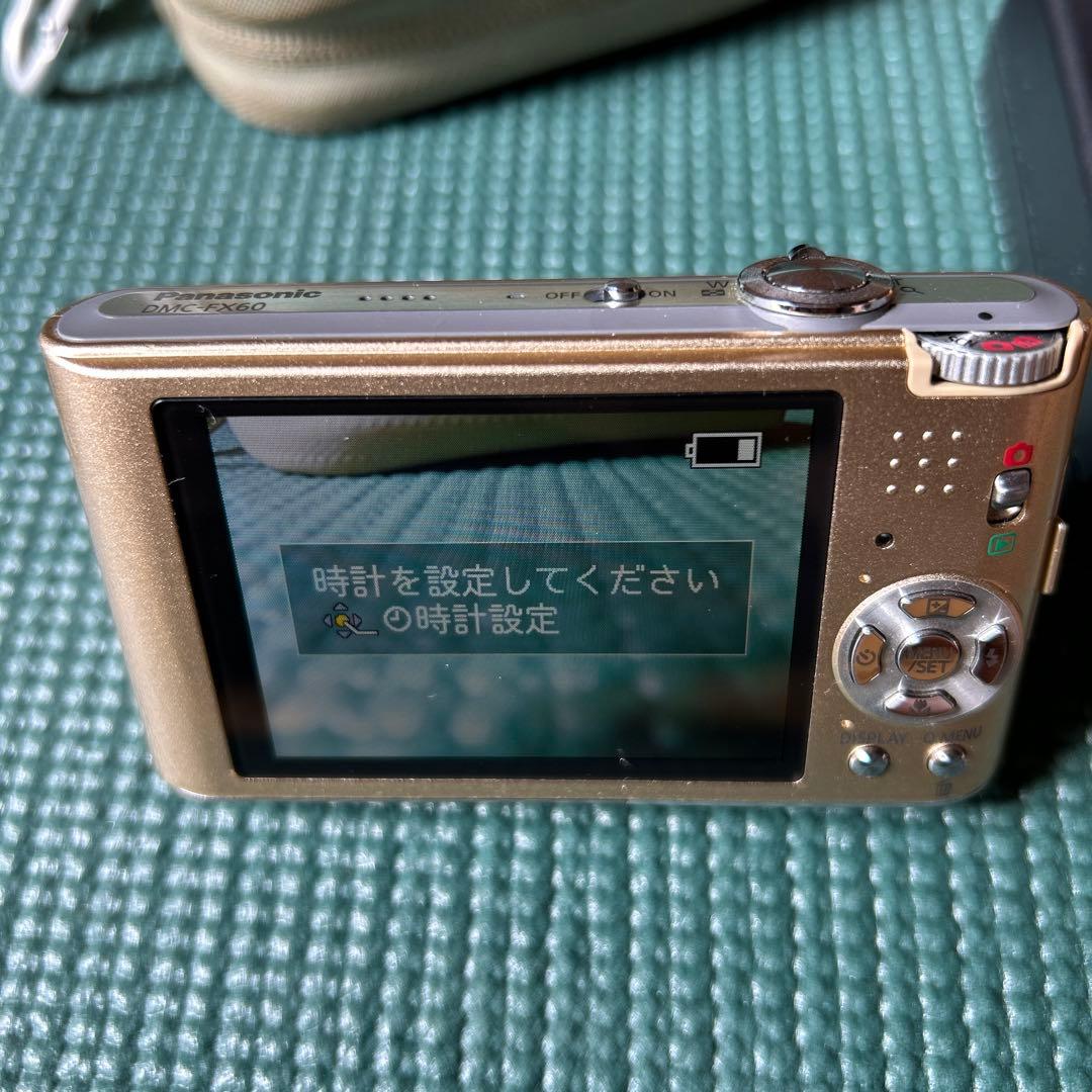 Panasonic LUMIX カメラ　DCM-FX60 中古品