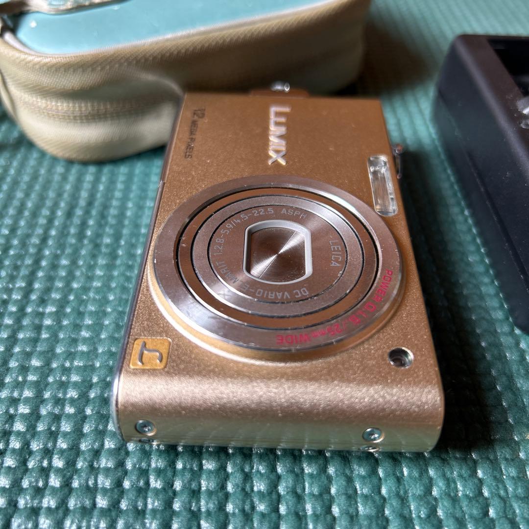 Panasonic LUMIX カメラ　DCM-FX60 中古品