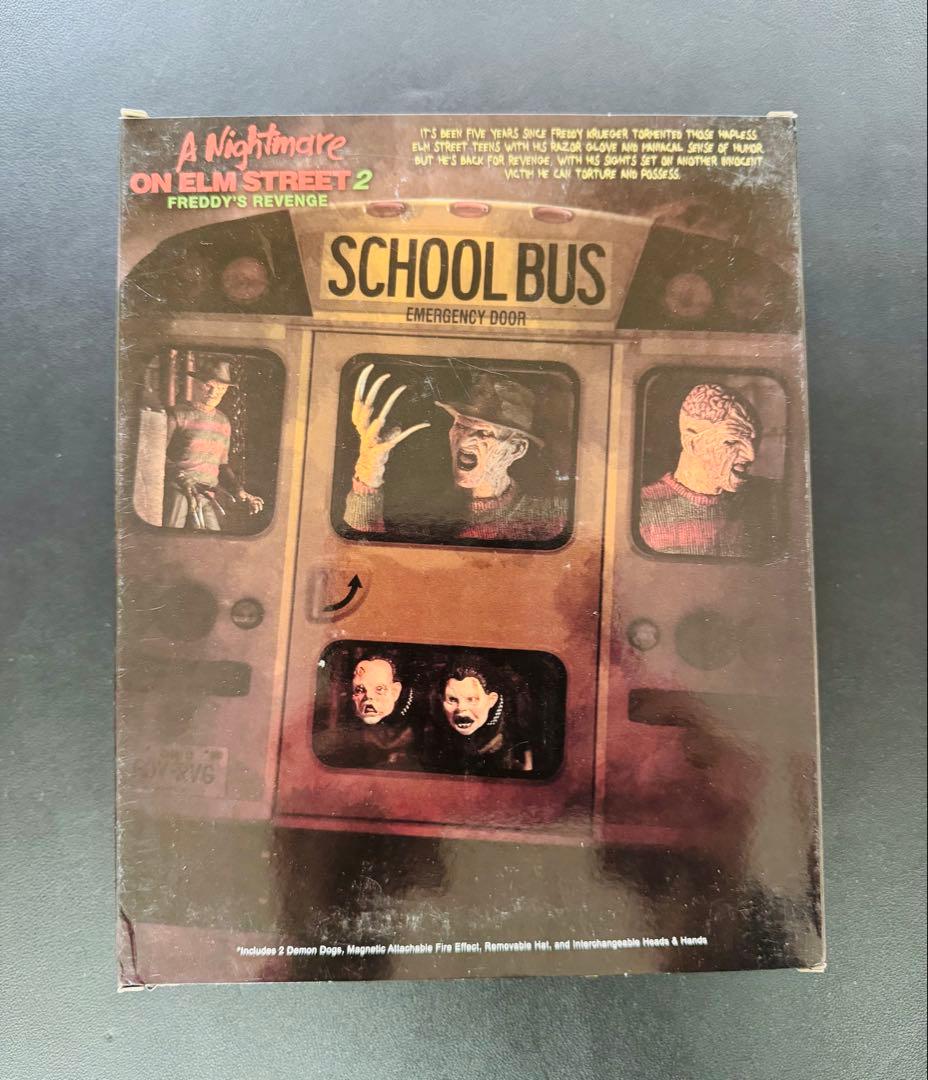 新品未使用⭐︎NECA エルム街の悪夢2⭐︎フレディ&人面犬⭐︎ネカ フィギュア