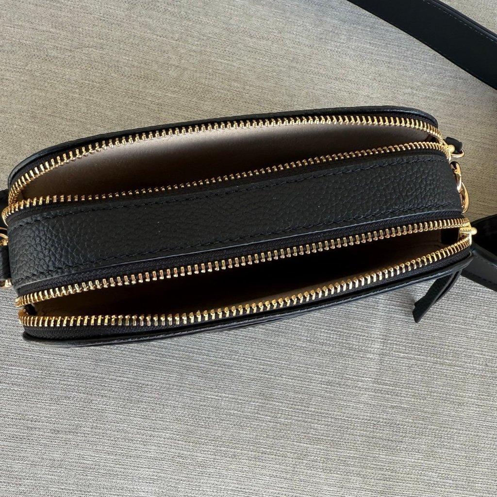 Tory Burch ブラックショルダーバッグ