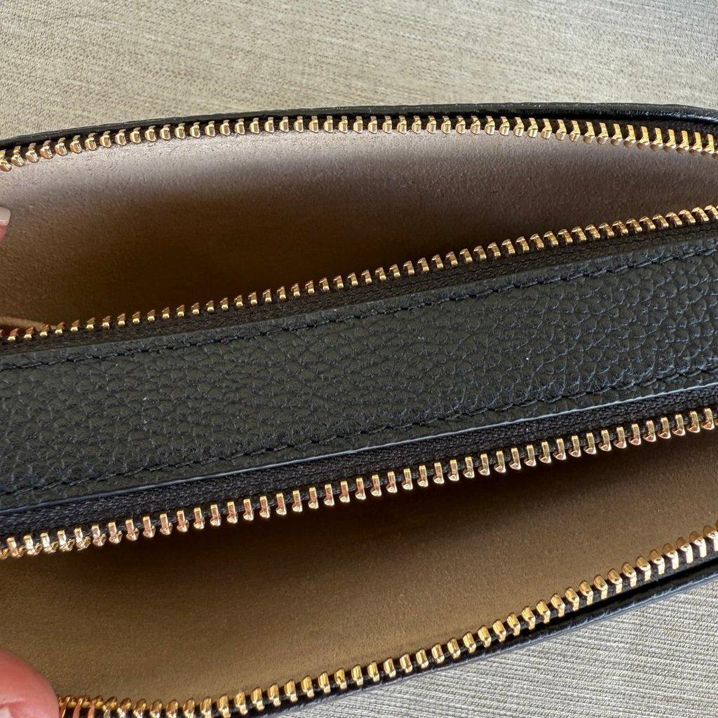 Tory Burch ブラックショルダーバッグ