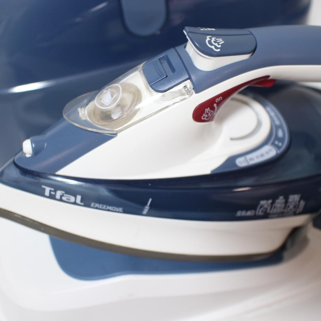 【極美品 訳あり】T-fal フリームーブ 9940 コードレスアイロン