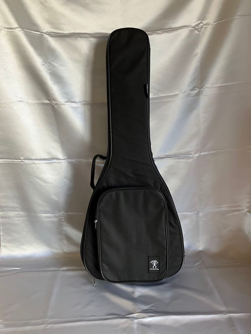 ミニギター　アヌエヌエM2 ハーモニカホルダー付けます。