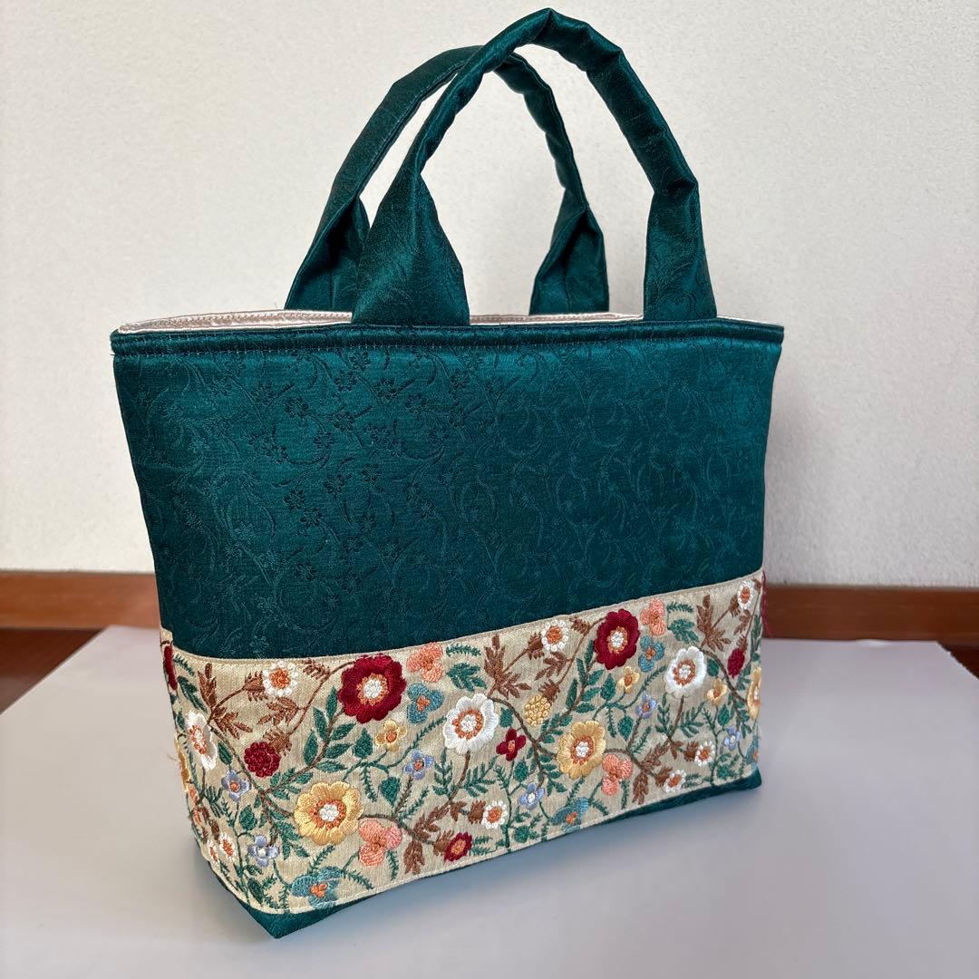 着物リメイク　ハンドメイド　アンティーク帯とインド刺繍リボンのトートバッグ