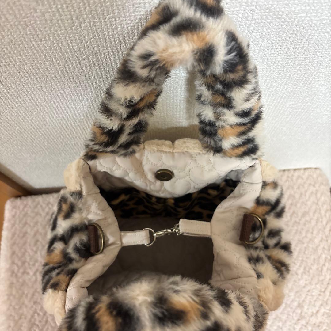 さ*ー様 コヤンイサムチョン　ふわモコ　うさぎサンダーちゃん　トートバッグ