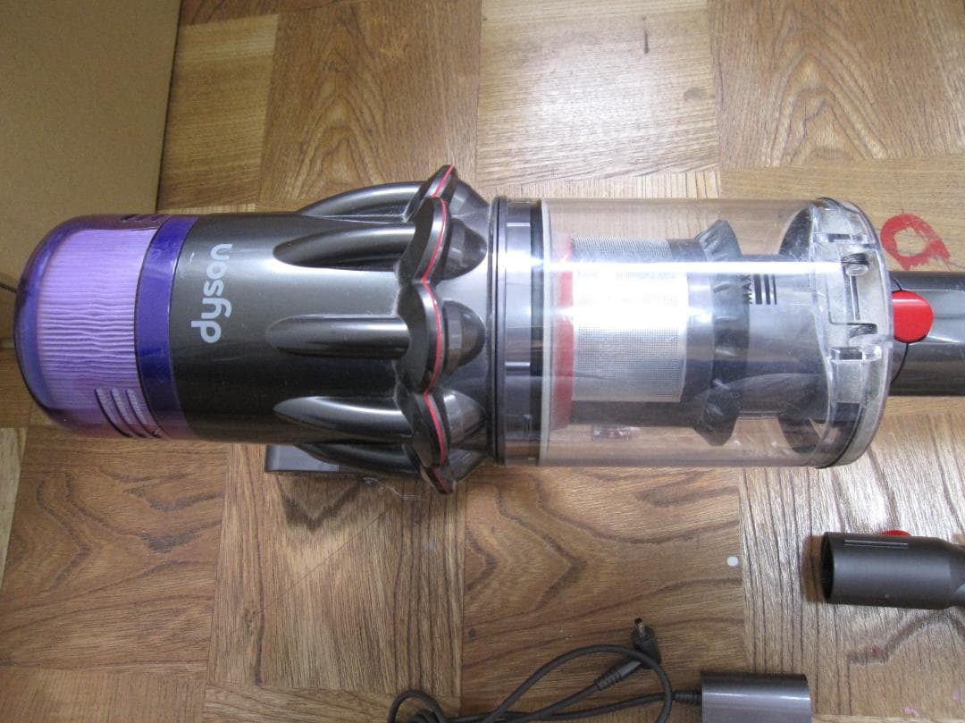 dyson SV18 充電式コードレスクリーナー【難あり】