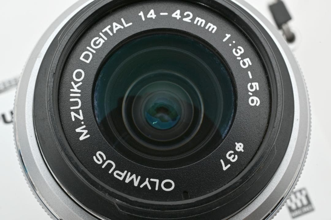 【美品】 OLYMPUS PEN Lite E-PL3 + 14-42mm