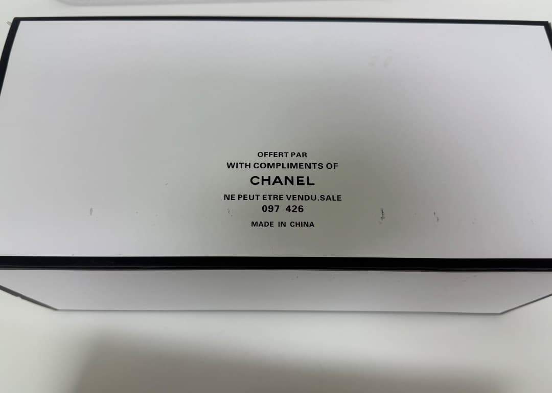 CHANEL ティッシュケース