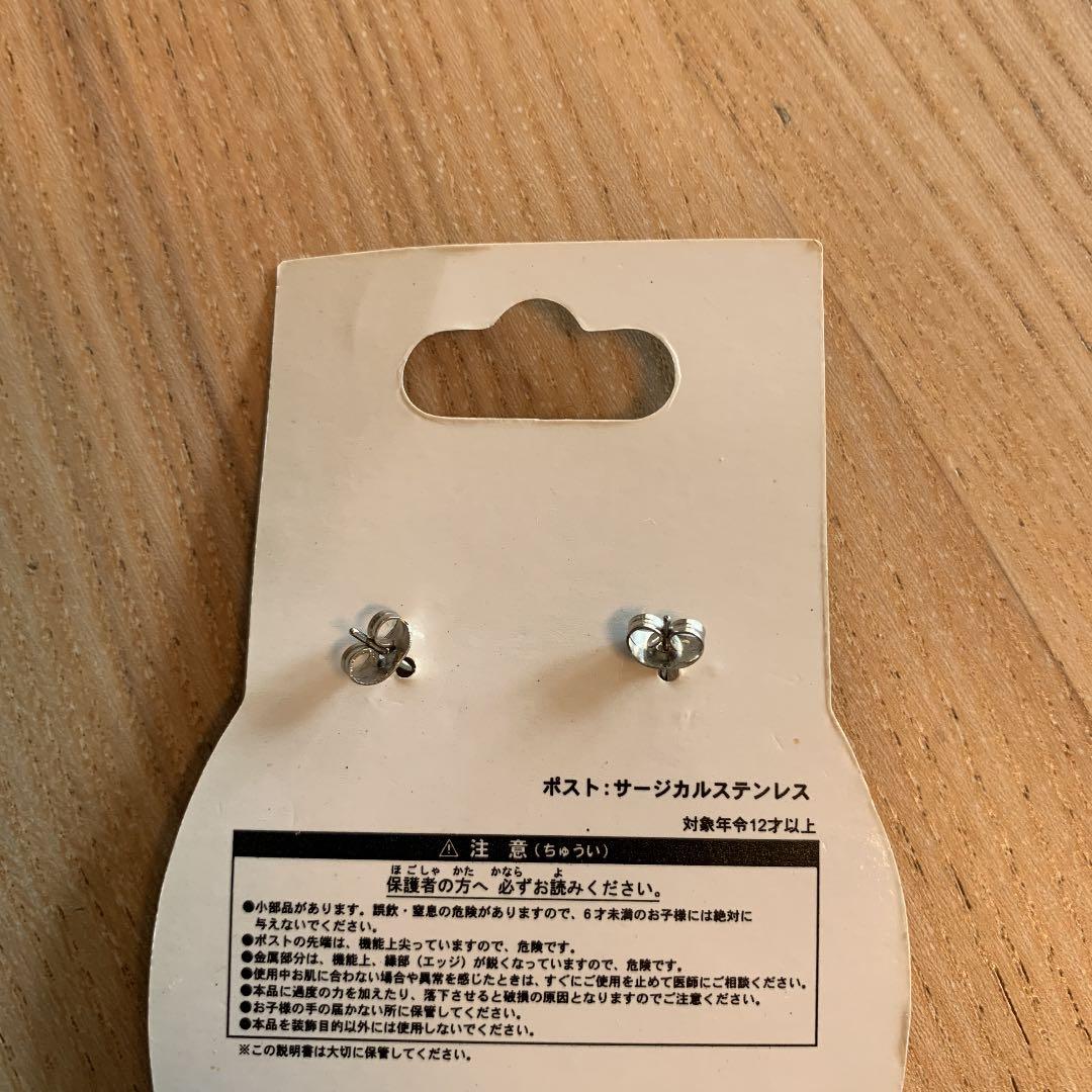 ディズニーランド　シルエット　ピアス　レトロ　レア