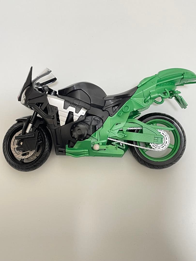 フィギュアーツ マシンディケイダー、マシンハードボイルダー