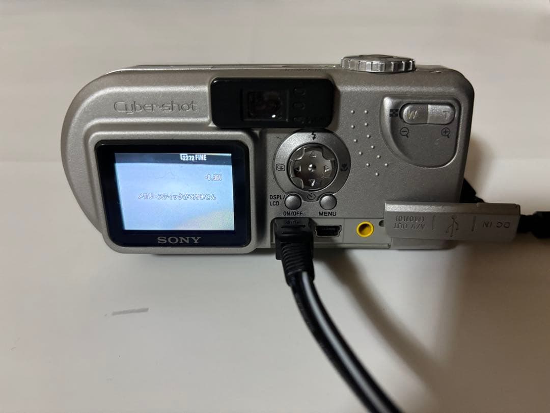 SONY サイバーショット DSC-P9 オールドコンデジ バッテリー充電不可