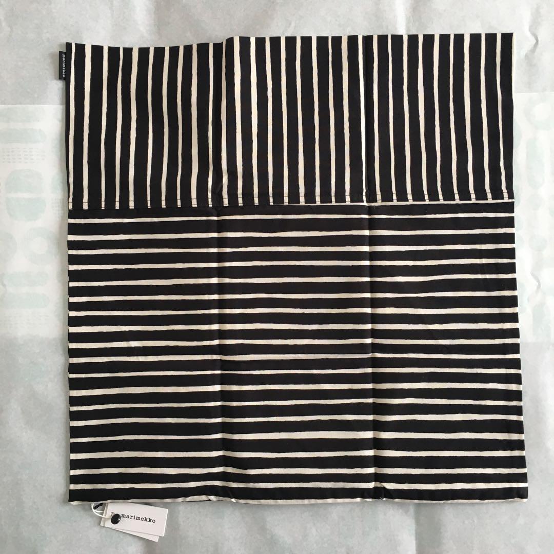 新品　未使用　marimekko Piccolo クッションカバー 50×50㎝