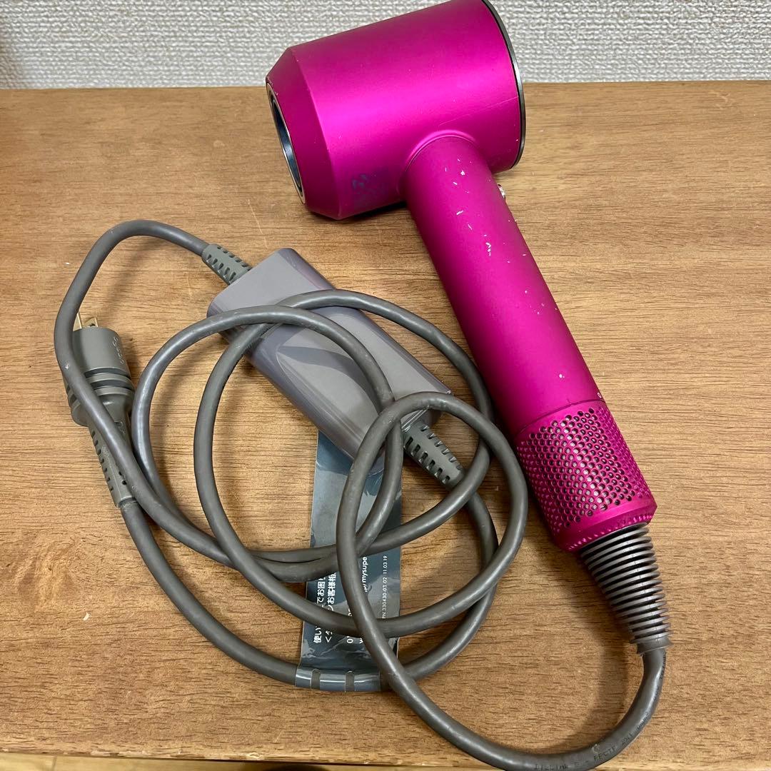 マ*イ様 【限定カラー】【フルセット＋スタイリングセット】Dyson HD03