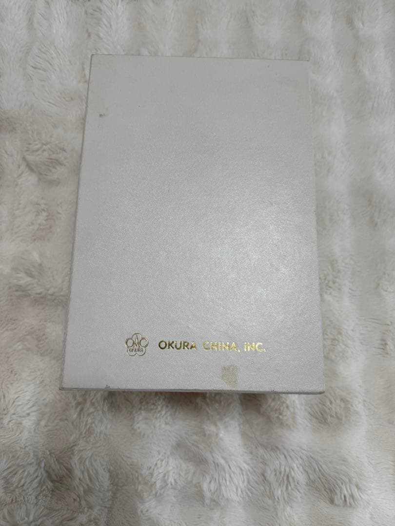 OKURA CHINA 青い花の花瓶　高さ28cm程度