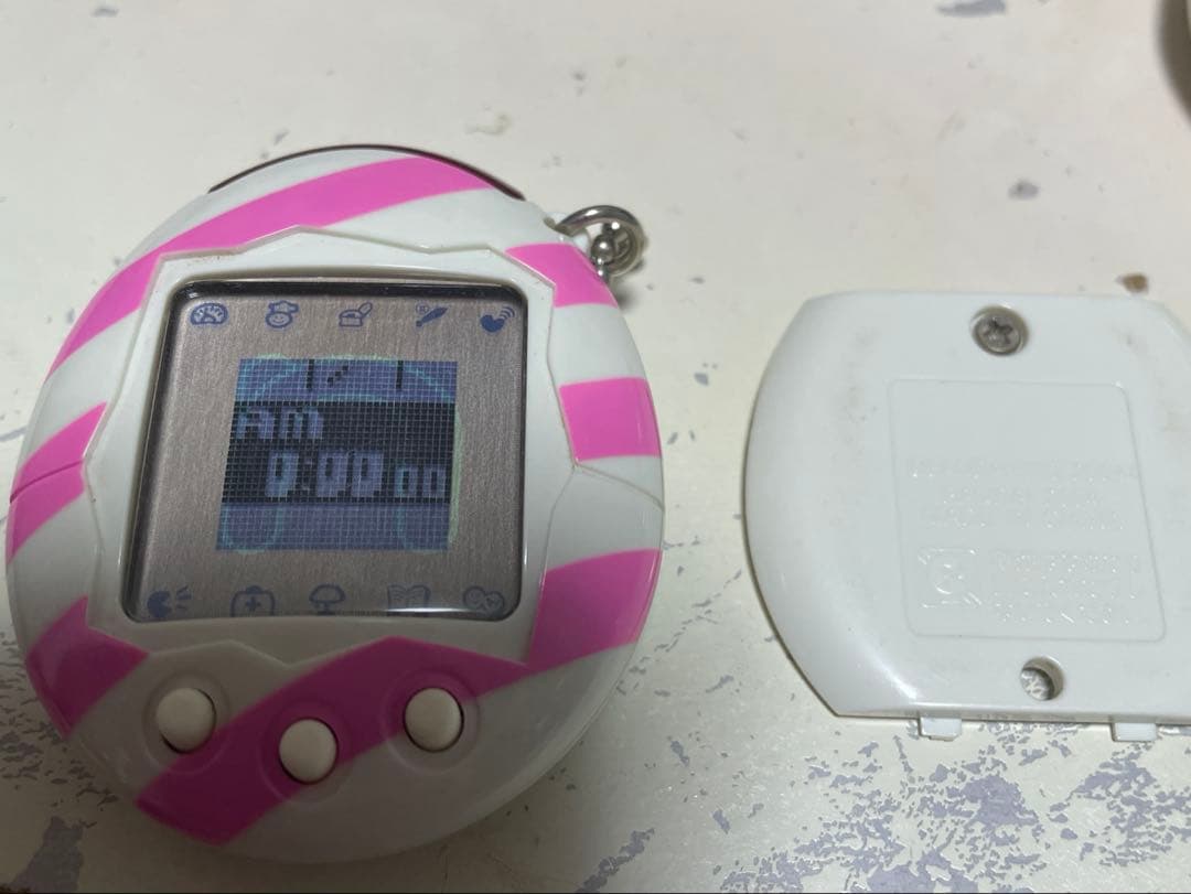 かえってきた たまごっちプラス　non・no限定バージョン　2個セット箱付