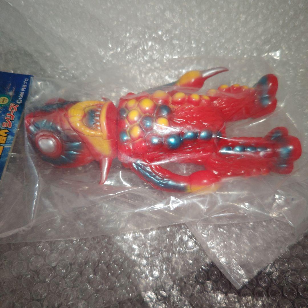 マーミット　シグナリオン　ソフビ　赤　ウルトラマンエース　未開封