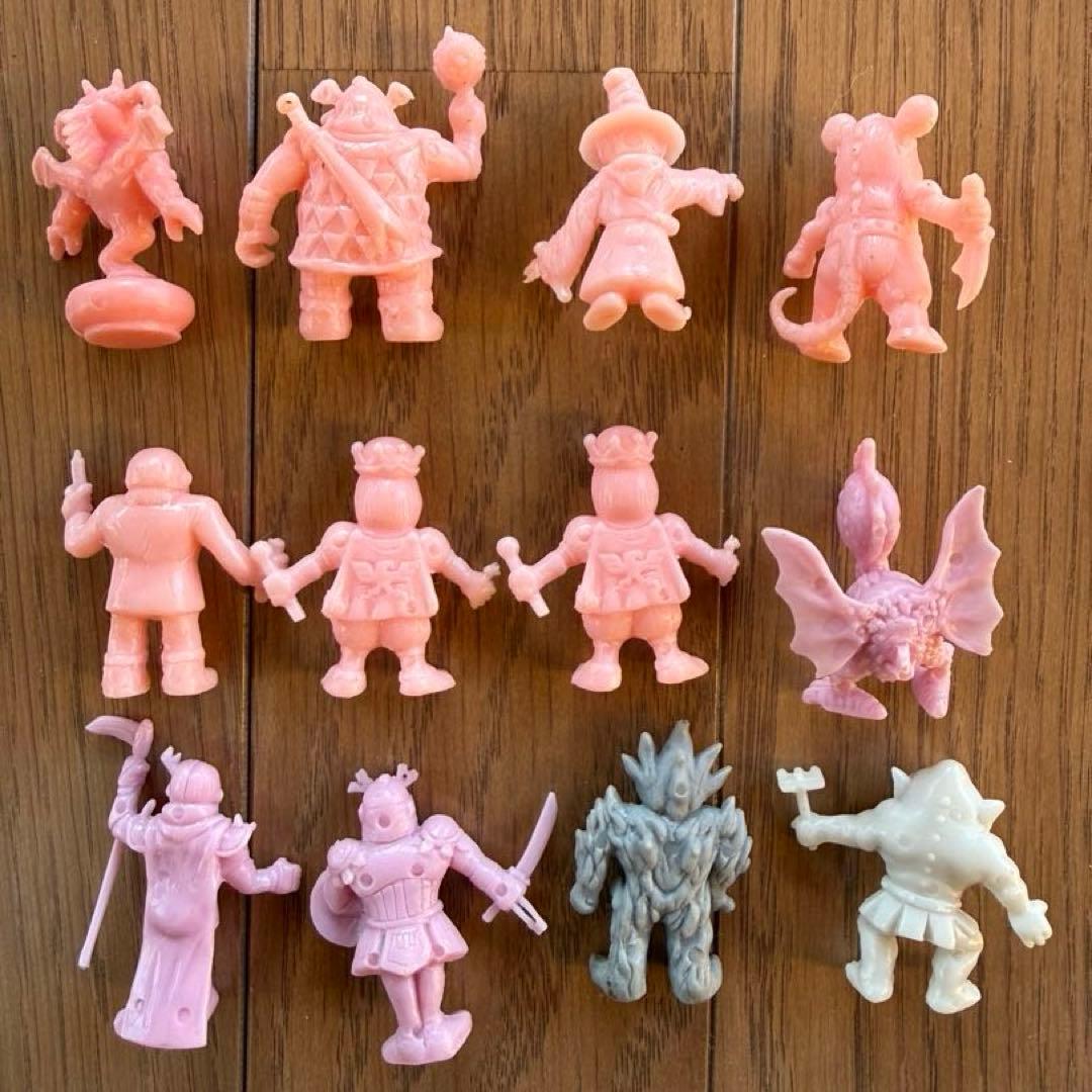 ネクロスの要塞　52体　カード55枚　空き缶　セット