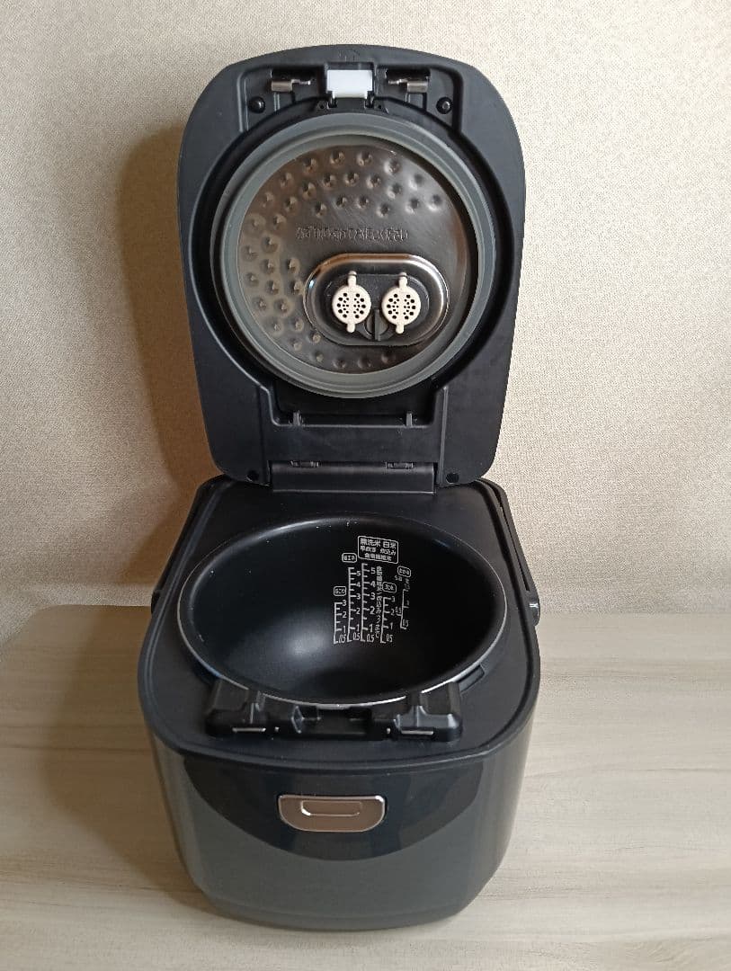 アイリスオーヤマ　圧力IHジャー炊飯器　RC-PDA50-B　2022年製