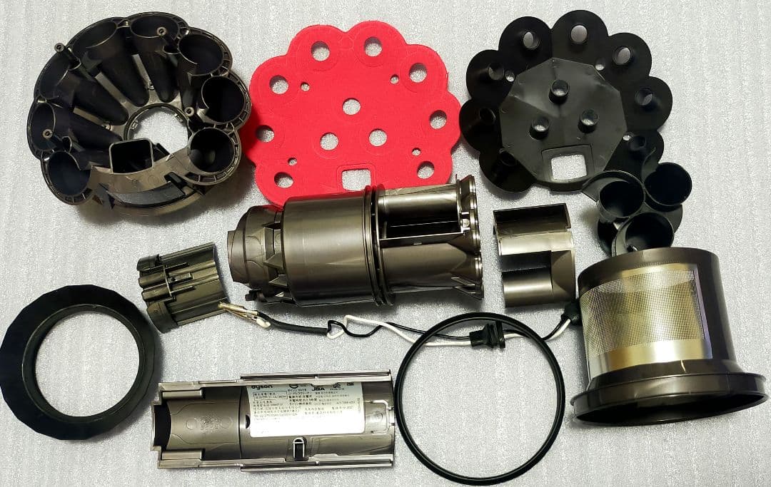 ダイソン Digital slim SV18 【分解・洗浄】毛絡み防止、スタンド