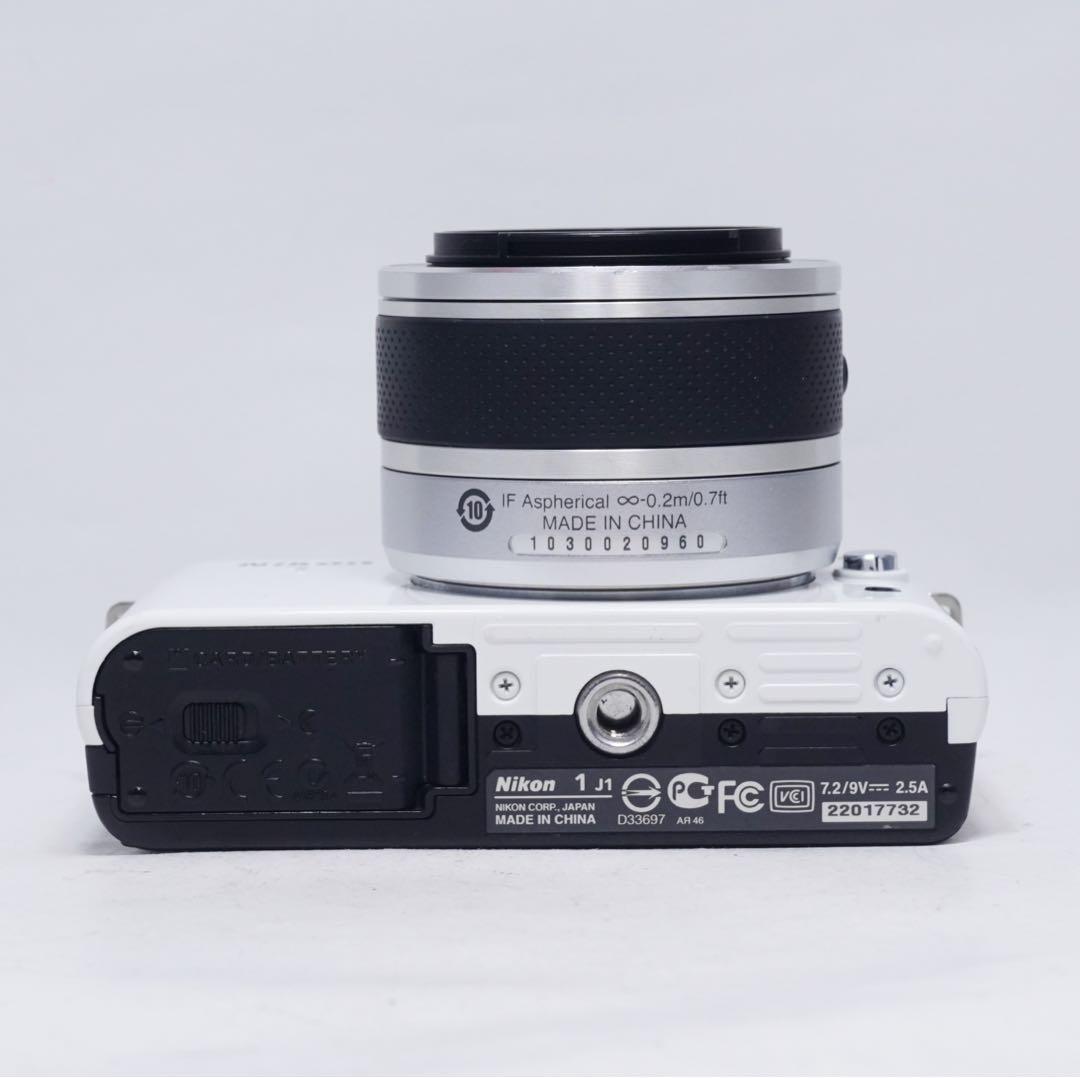 動作確認済 美品 Nikon 1 J1 10-30mm レンズセット ホワイト