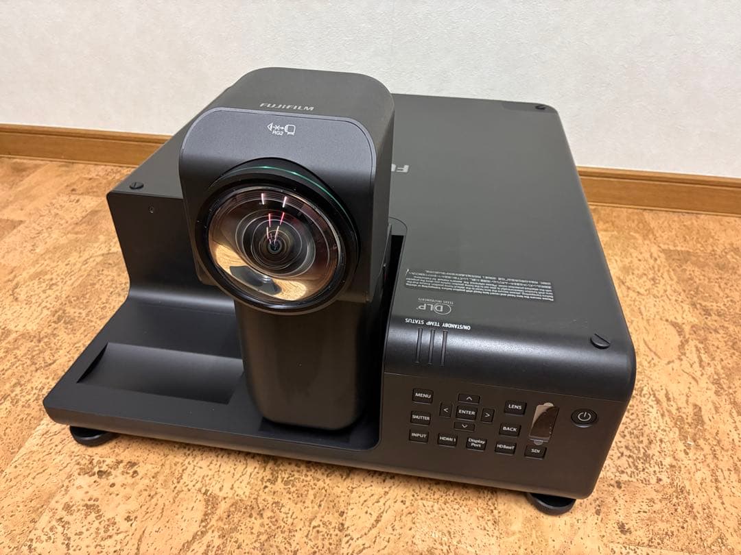 富士フイルム FP-Z6000 プロジェクター 超短焦点 ブラック 2022年