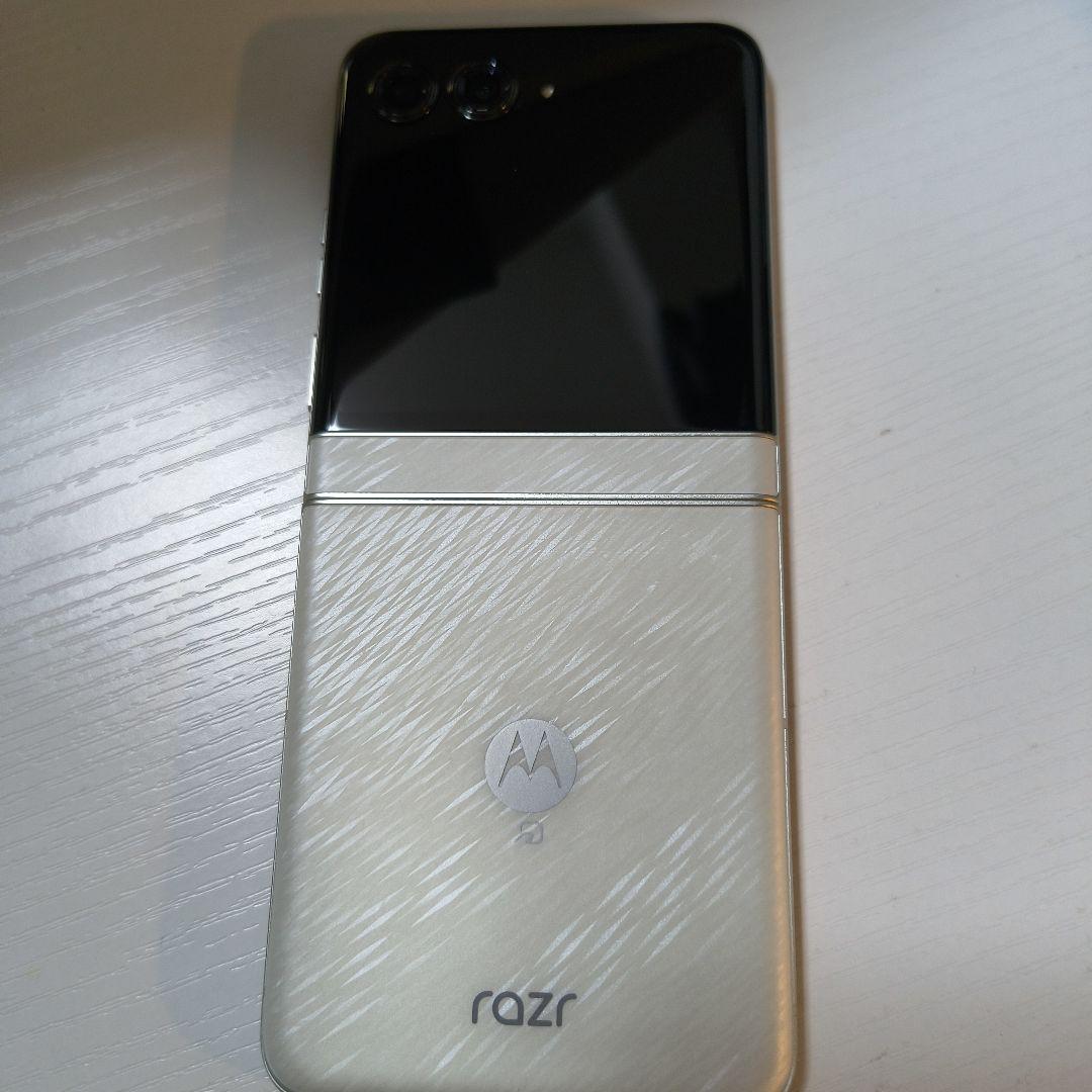 Motorola razr 60 日本版 SIMフリーモデル ホワイト