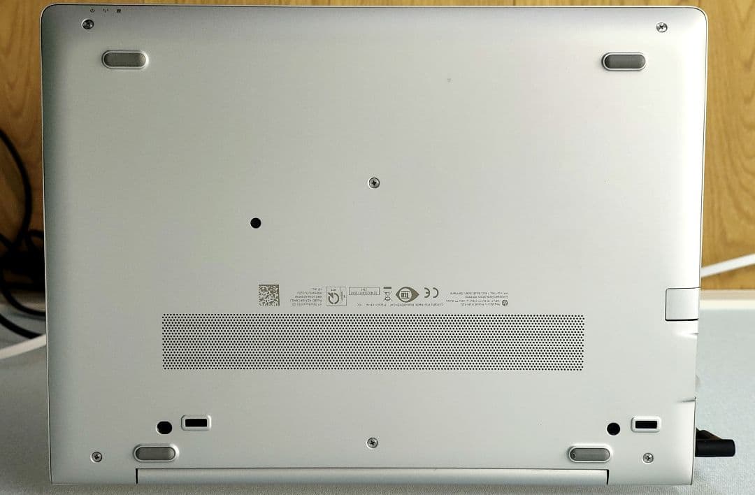 HP EliteBook 830G5 i5-8250U メモリ8GB SSDなし