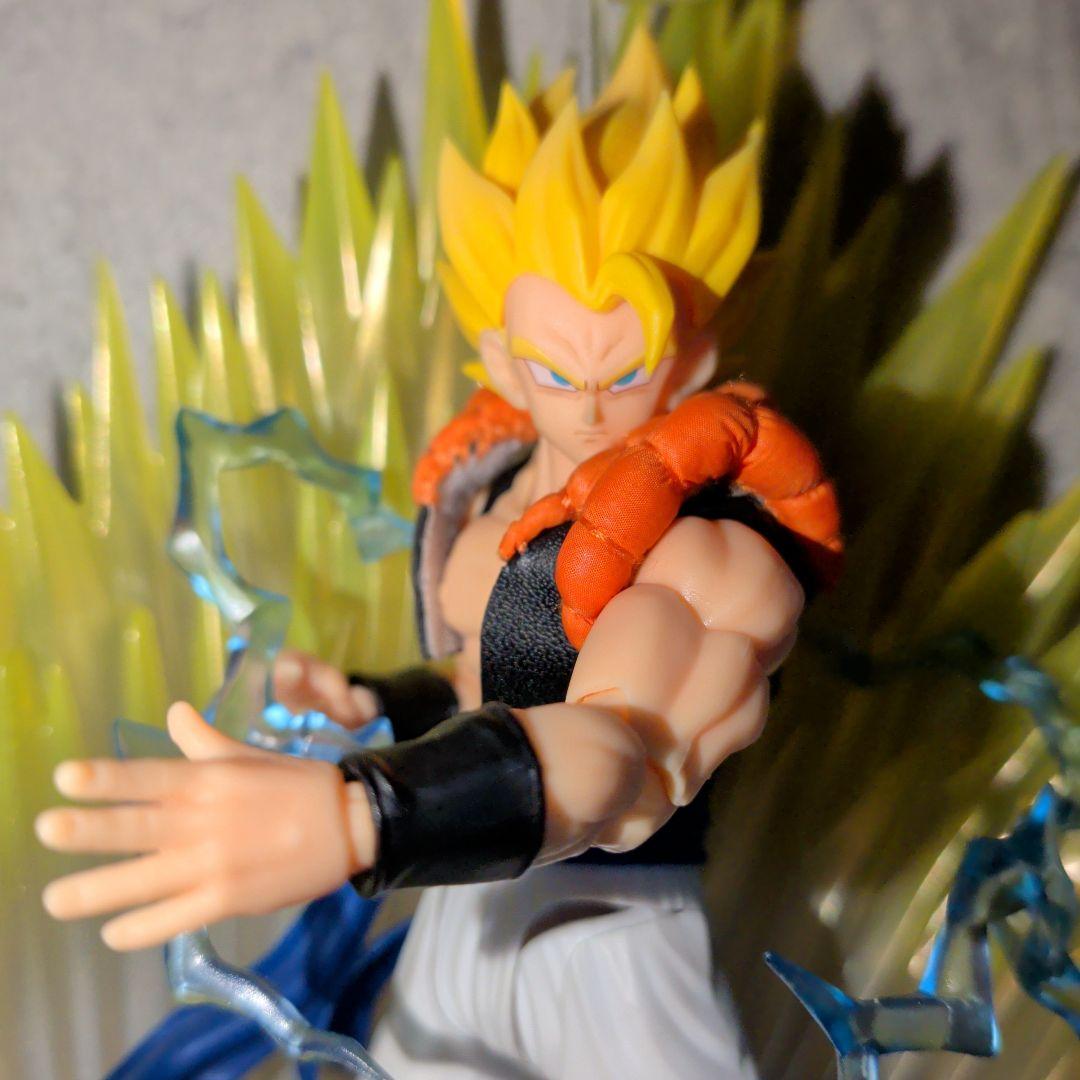 octoysベジット&Tonsenarttoys Kamione ゴジータ