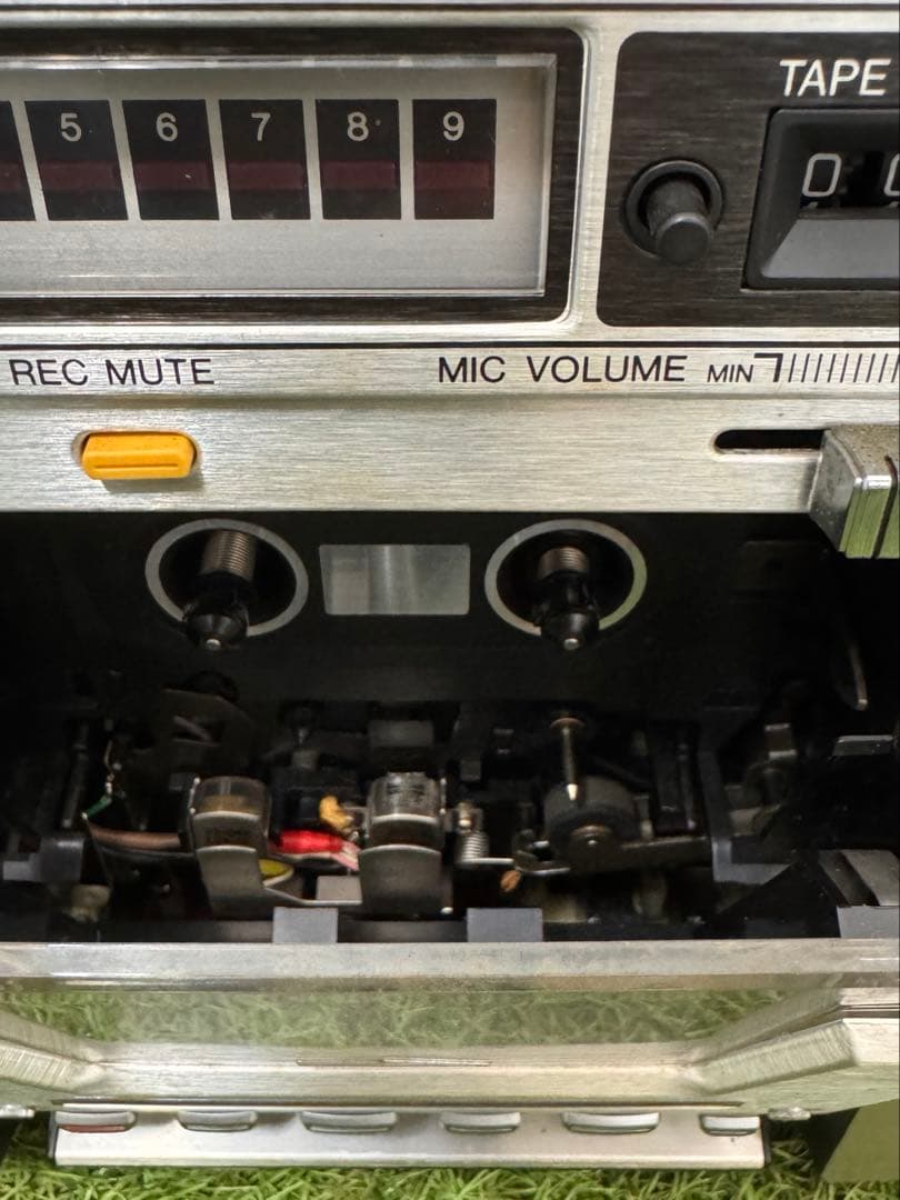 AIWA STEREO72 CS-72 ラジオ カセットテープ ラジカセ