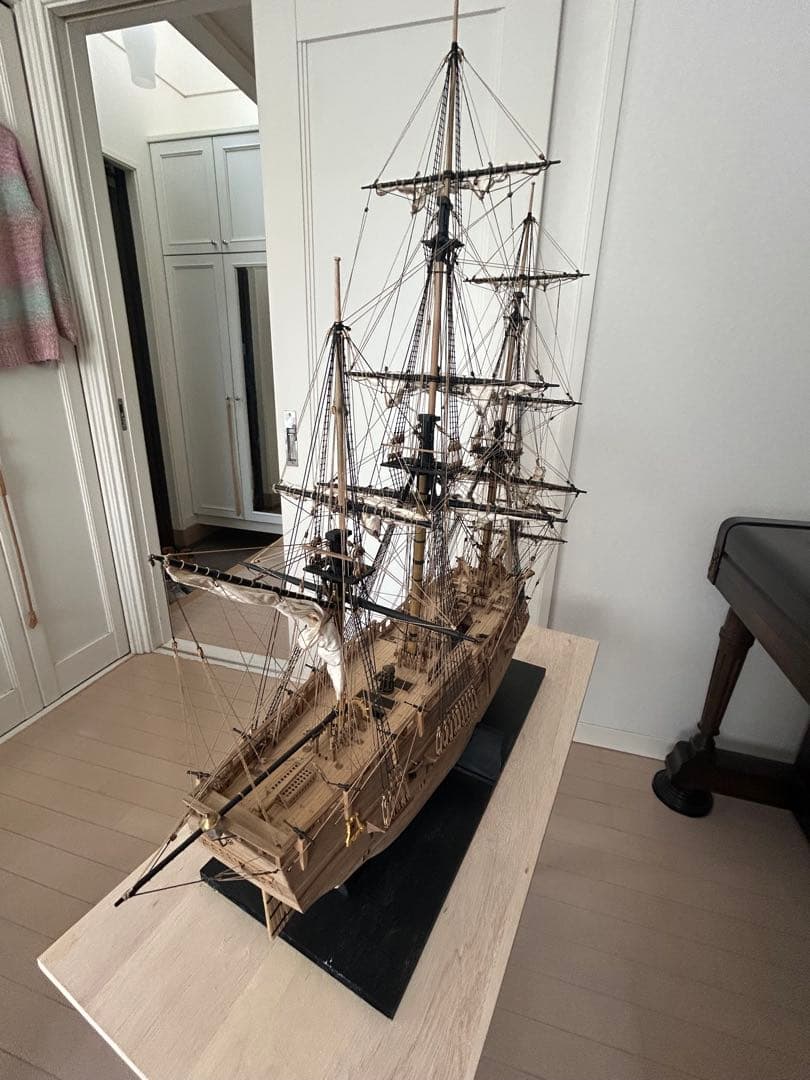 木製　帆船模型　エンデバー号　endeavor 完成品　引き取りは値引きします