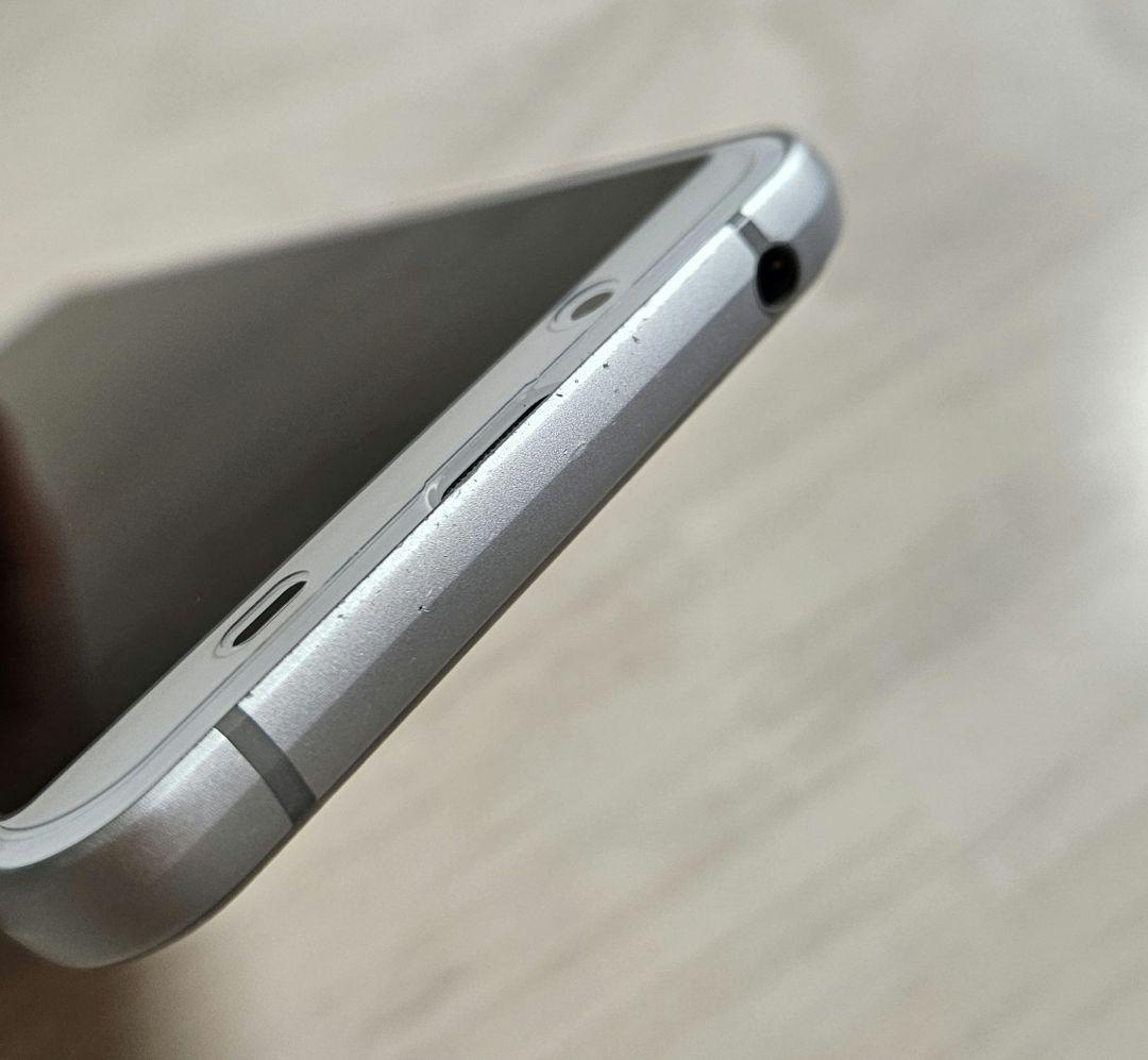 AQUOS sense3 lite 本体