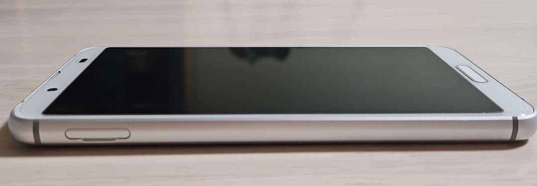 AQUOS sense3 lite 本体