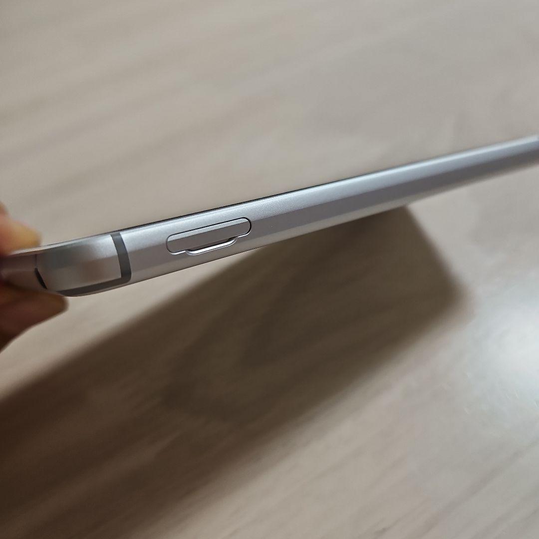 AQUOS sense3 lite 本体