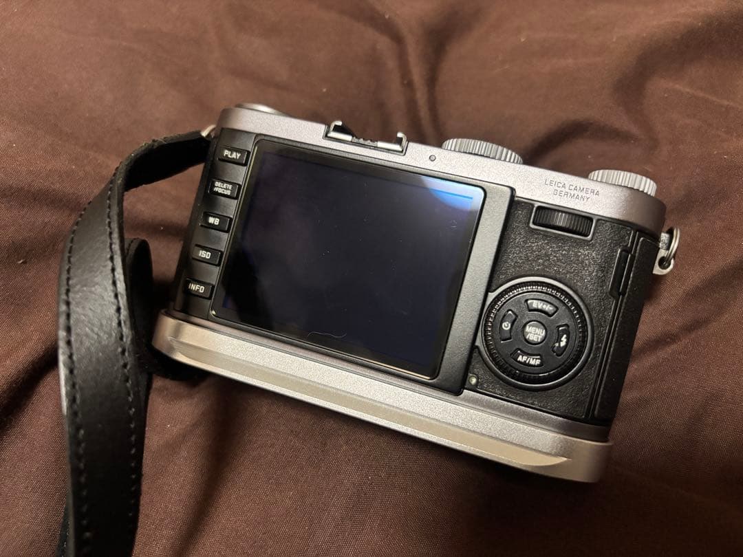 ハイエンドコンデジ Leica X1 ライカ オートレンズキャップ 木製グリップ