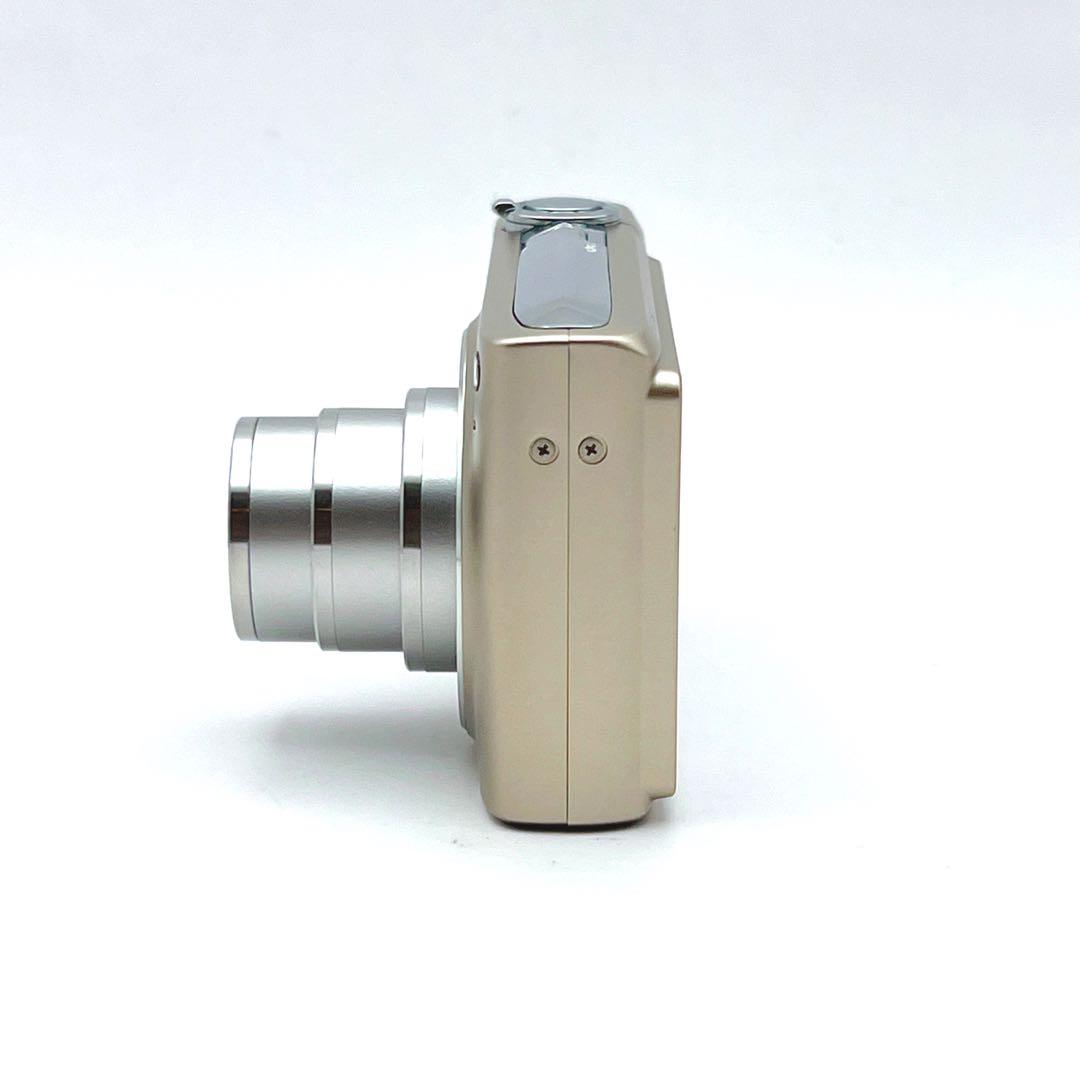 【極美品】 CASIO EXILIM EX-Z200 デジカメ　ゴールド