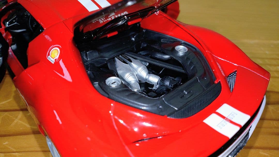 1/18　カスタム　ブラーゴ　フェラーリ　296GTBアセットフィオラノ　箱付