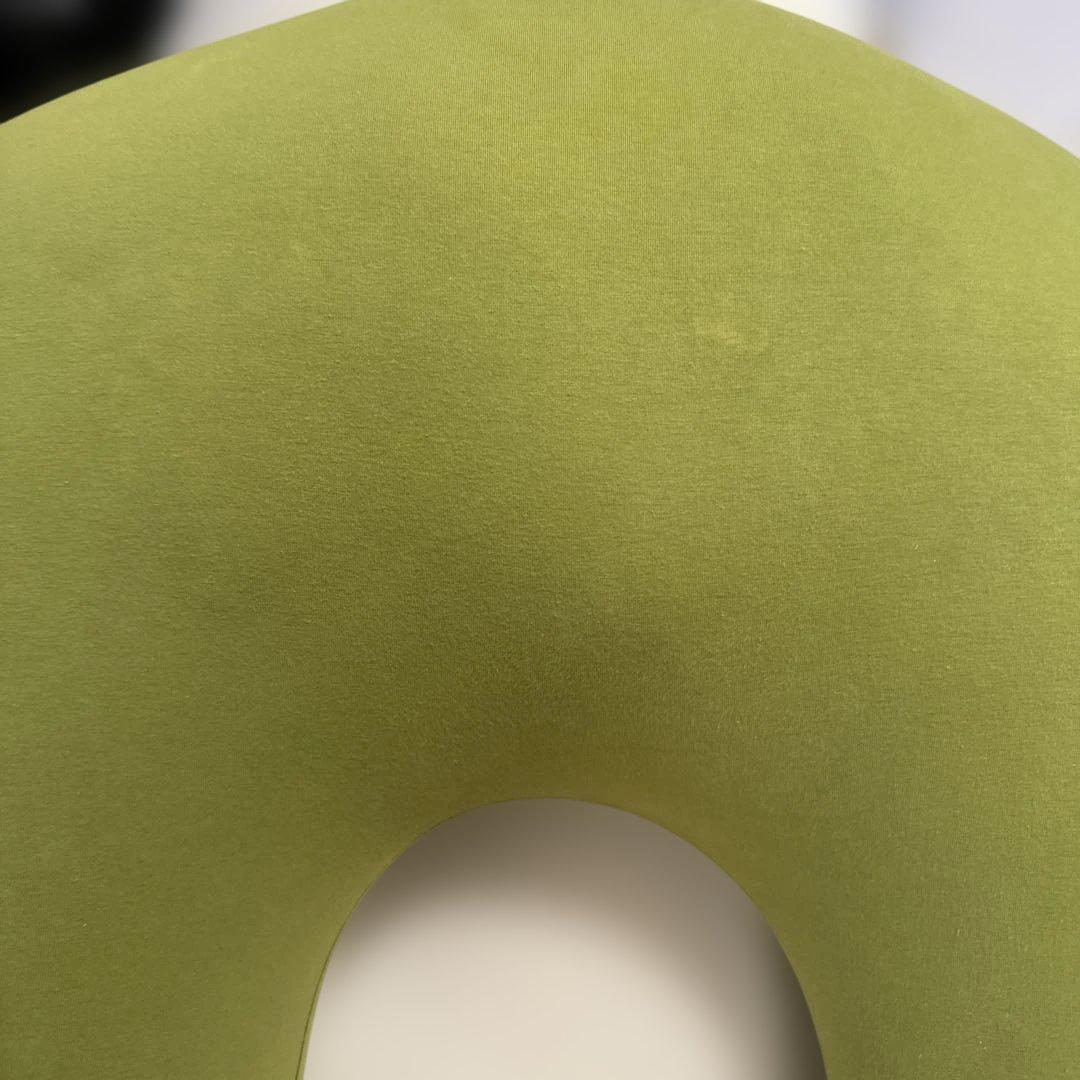 ヨギボープレミアムグリーン U字型 ビーズクッション