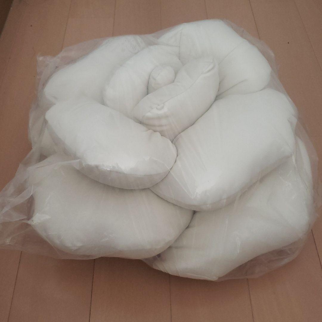 薔薇のクッション White