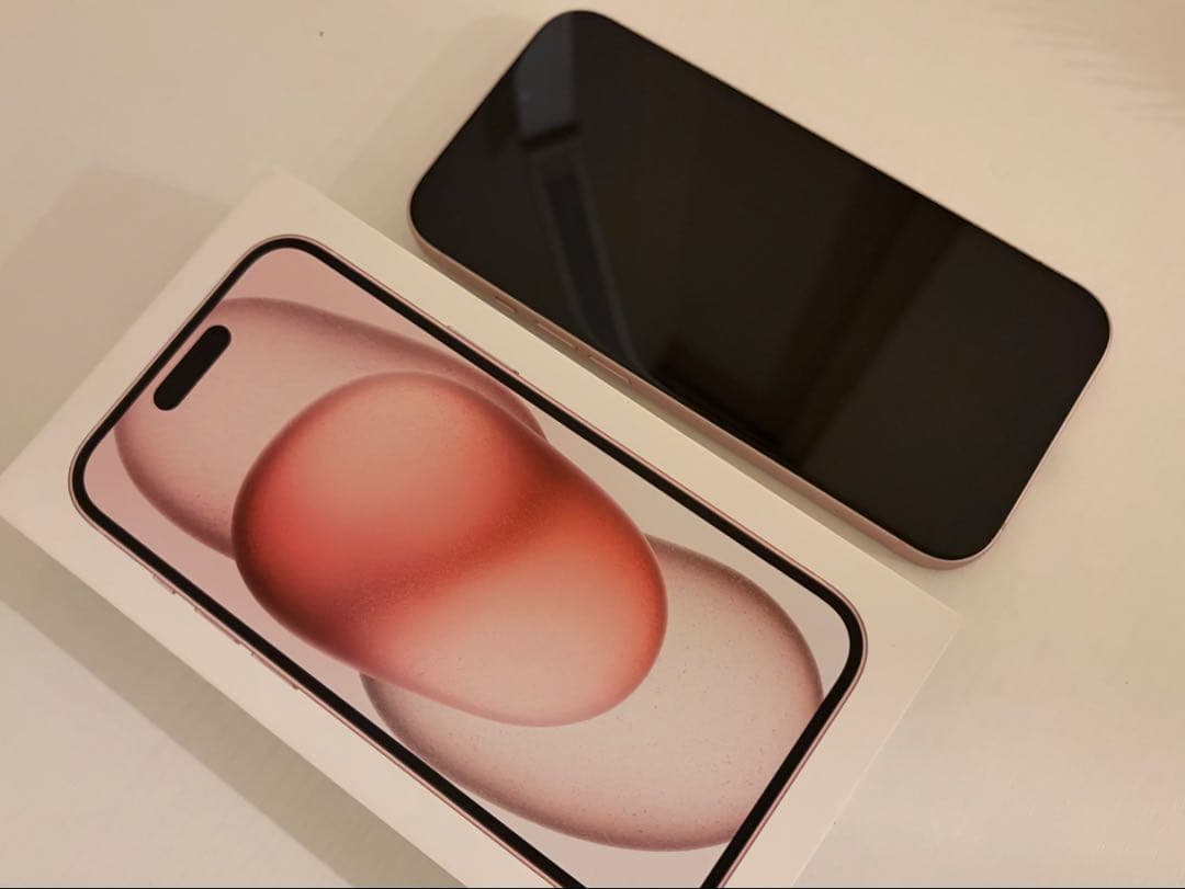 【美品】Apple iphone15 128GB ピンク　箱付き