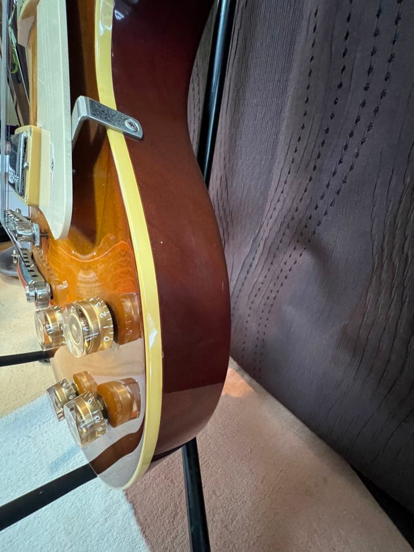 エピフォンEpiphone Les Paul 日本製！人気品！早い者勝ち！