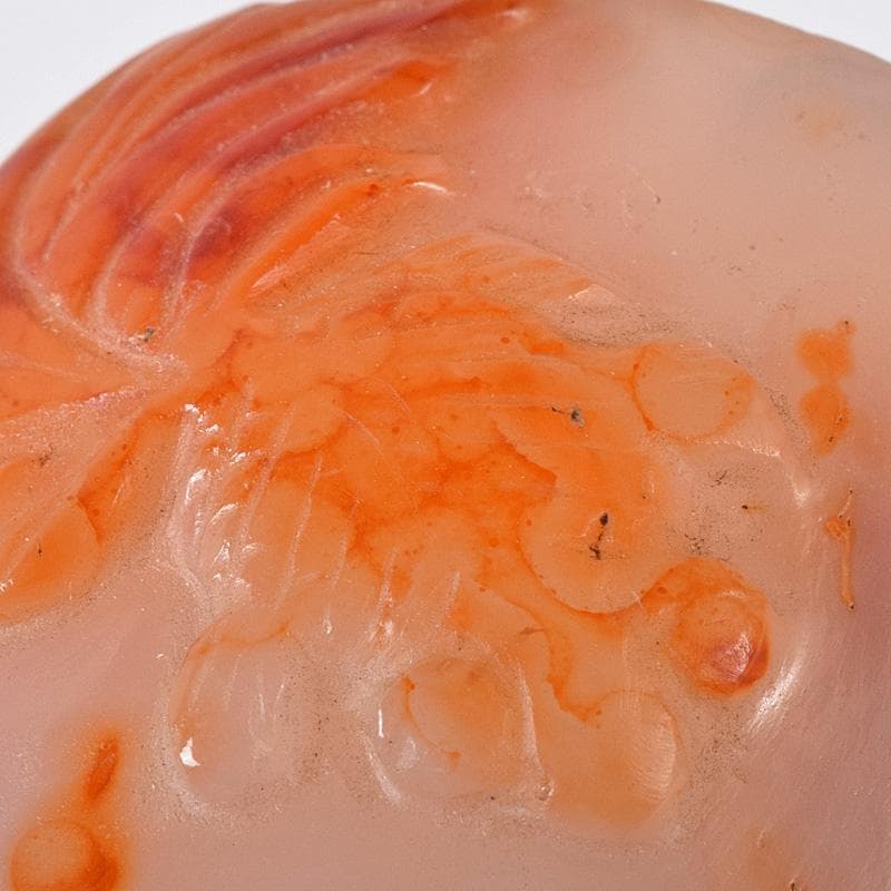 中国　玉石瑪瑙石彫刻　蓮葉金魚刻　鼻煙壷　小壷　時代箱付　M　R8754