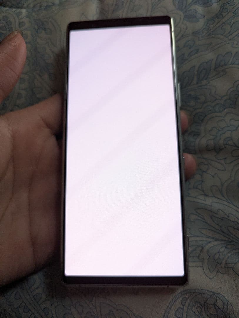 SONY Xperia シルバー 本体