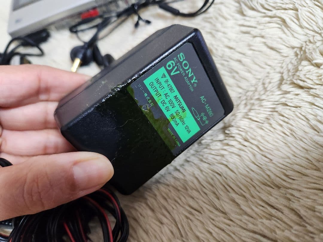 美品　ソニー　MD ウォークマン　MZ−R50