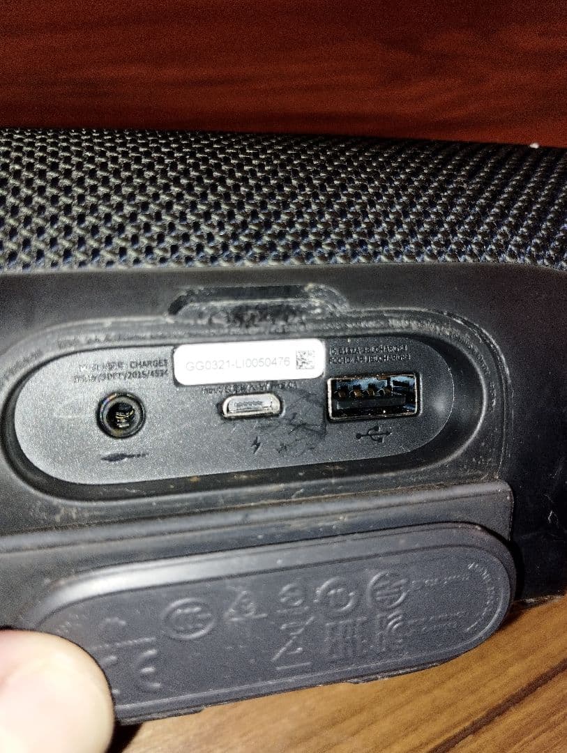 JBL CHARGE3 　Portable Bluetoothスピーカー 黒