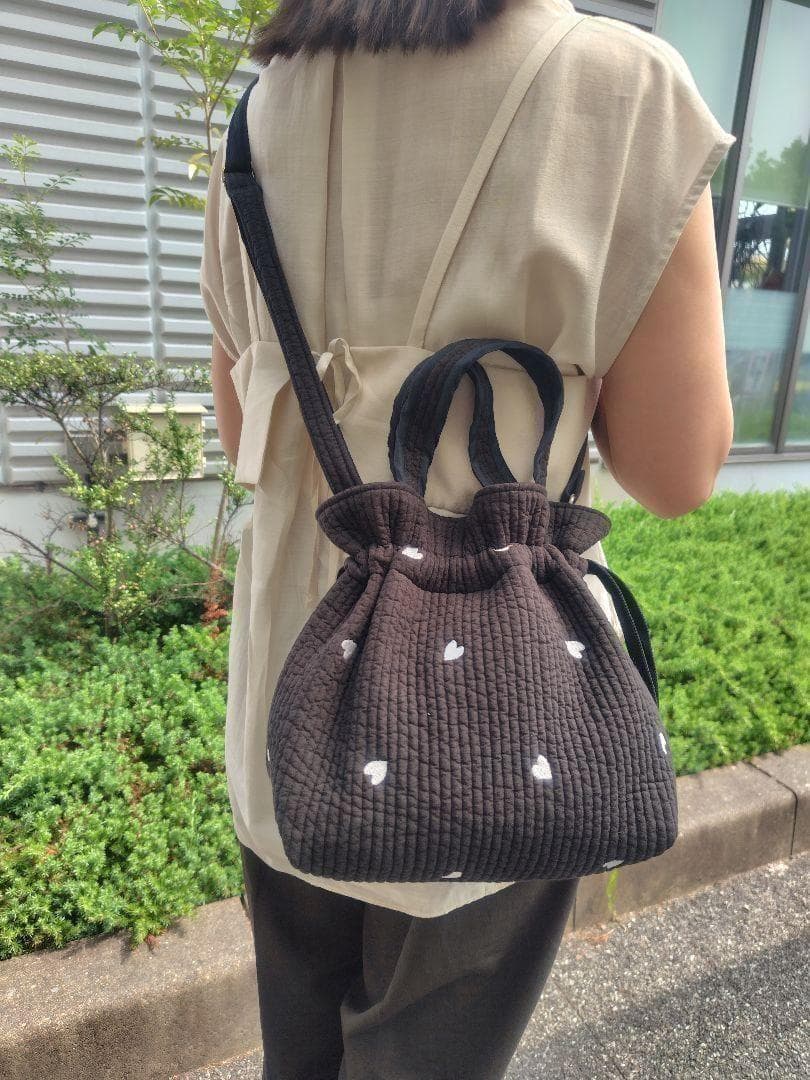 外ポケDカン ショルダー 底板ヌビ ☆ボンボンバッグ☆ ダークグレー×ブラック♡