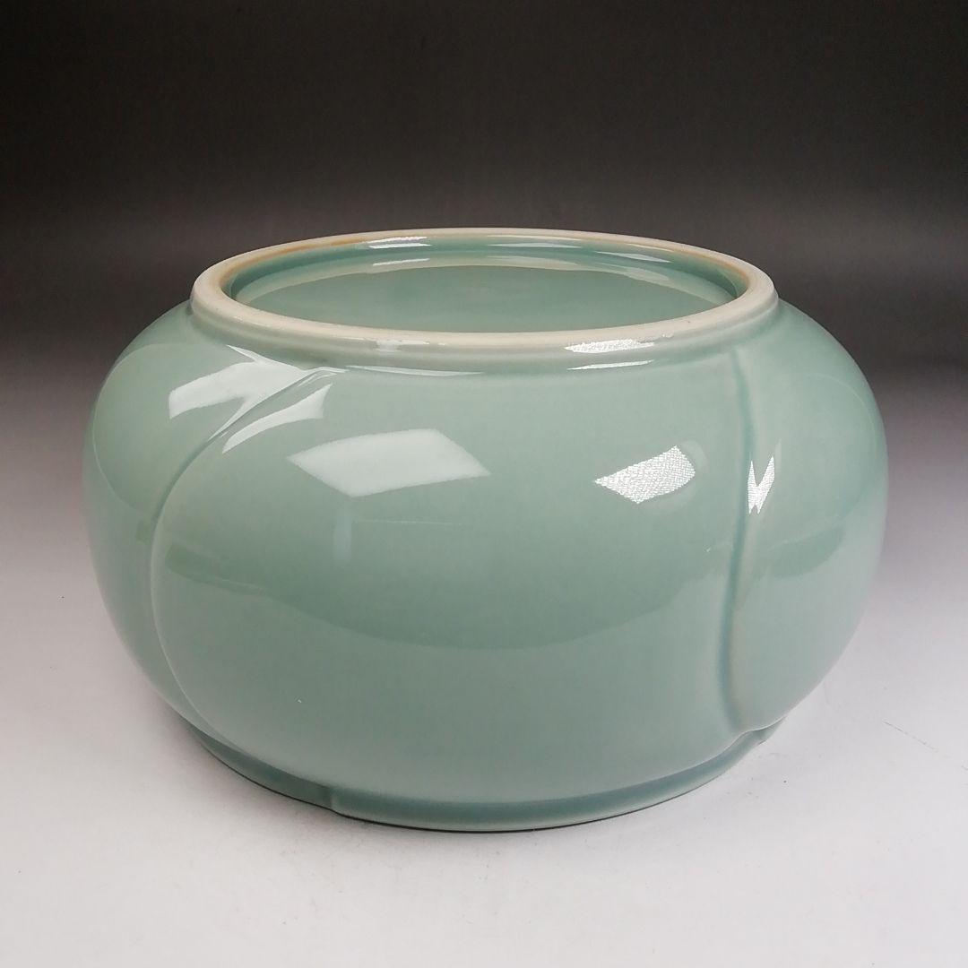 Ｗ２７５　水指　『青磁　捻梅』『加藤藤山 造』　共箱　茶道具