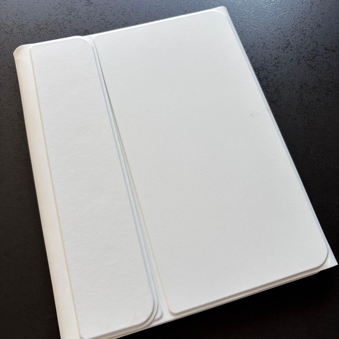 美品iPad 第10世代／Wi-Fiモデル 64GB シルバー 付属品あり