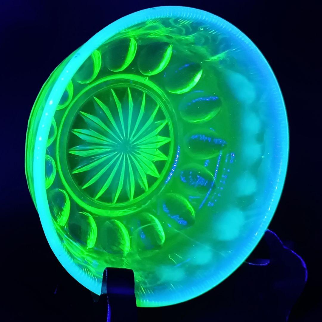 【希少】時代ガラス プレスガラス ウランガラス　オパールセントガラス 昭和レトロ