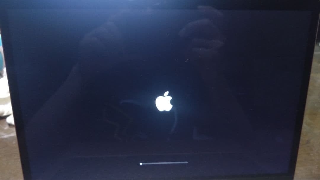 Apple MacBook 液晶付きフロントパネル A2337 ゴールド