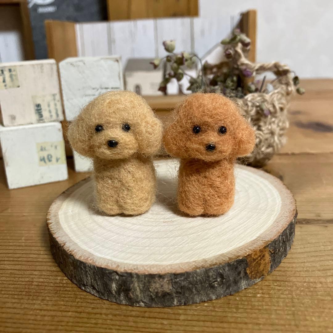 羊毛フェルト　おすわりタイプ　見本